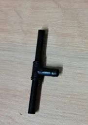 Raccord T2 pour rampe de carburateur Honda 600 Hornet