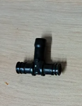 Raccord Té pour rampe de carburateurs Honda 600 Hornet