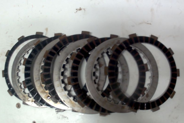 Embrayage complet pour YAMAHA YZF R125 2008 à 2017